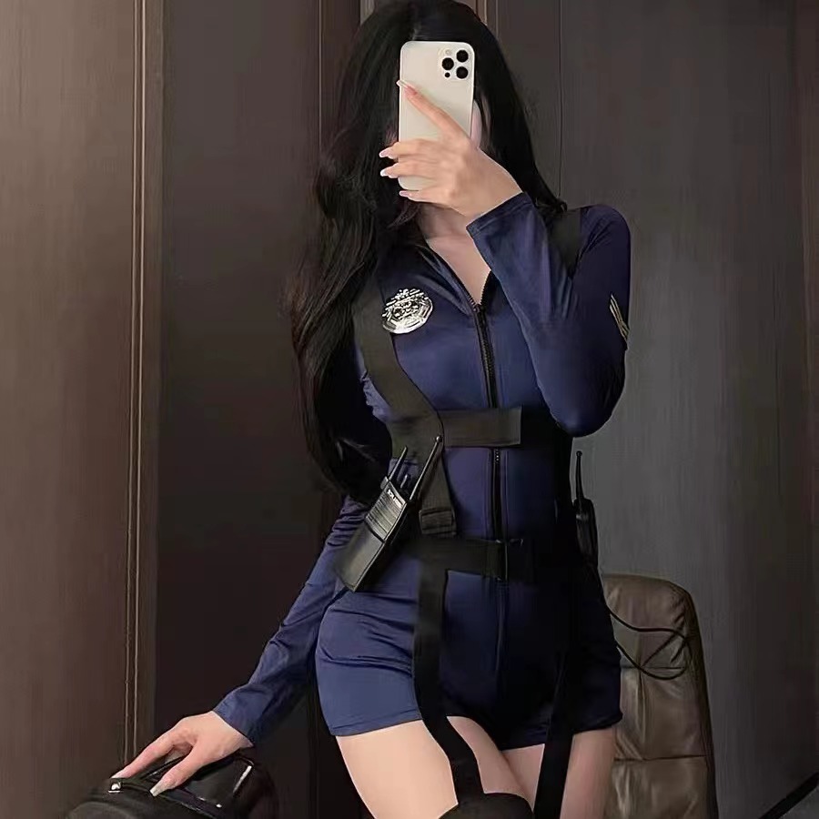 女警制服，价格18